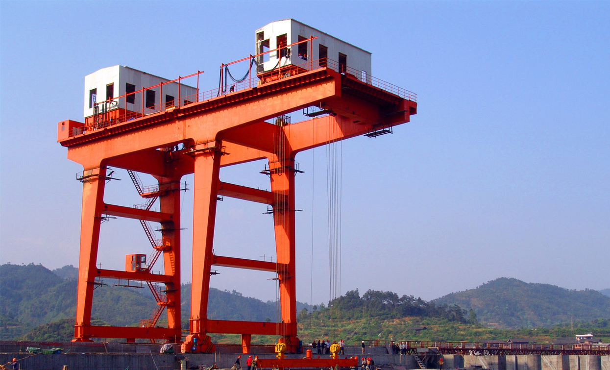 Floodgate Gantry Crane