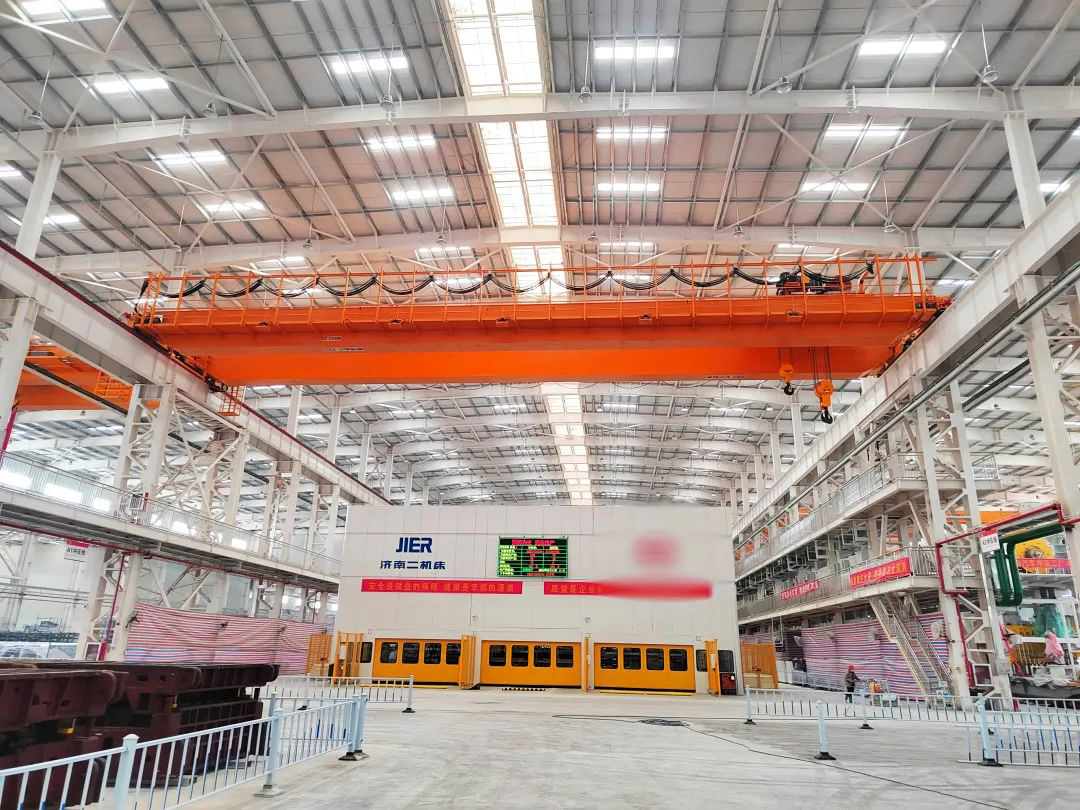 80 Overhead Cranes for Car Factory